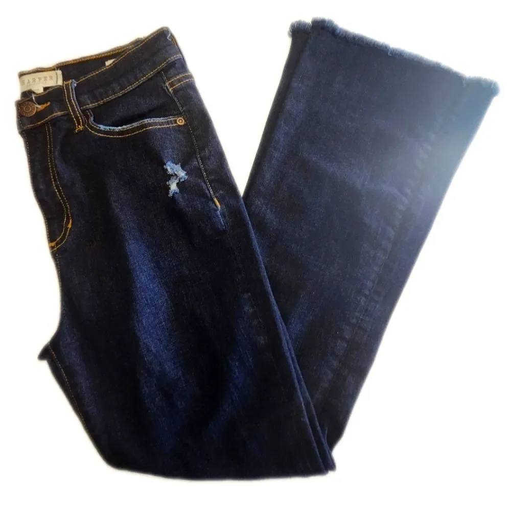 Harper Heritage Distressed Kick Crop, Dark Blue Wash, 77% Cotton, 28